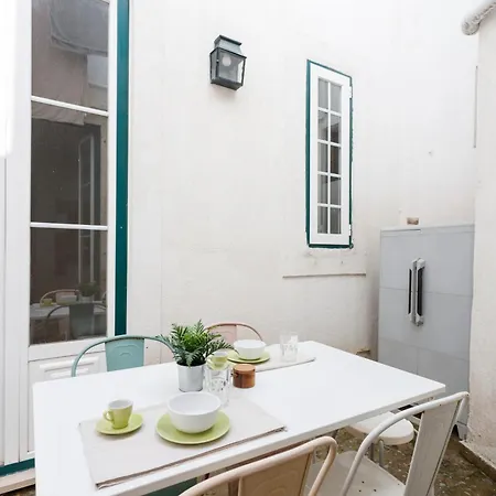 Camoes - Bairro Alto - By The Portuguese Story Daire *