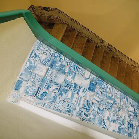 Camoes Deluxe Bairro Alto Лиссабон