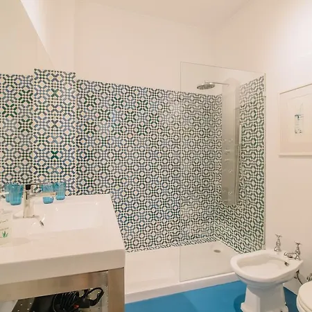 Апартаменты Camoes Deluxe Bairro Alto *