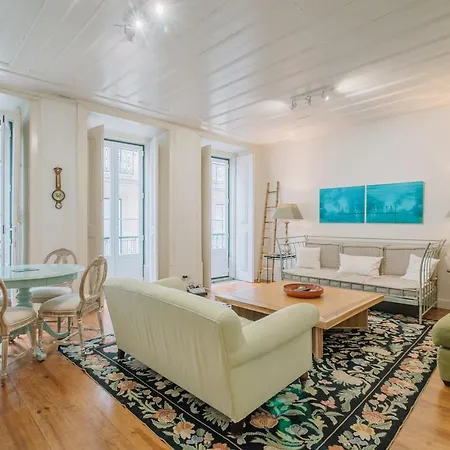 Camoes Deluxe Bairro Alto Лиссабон